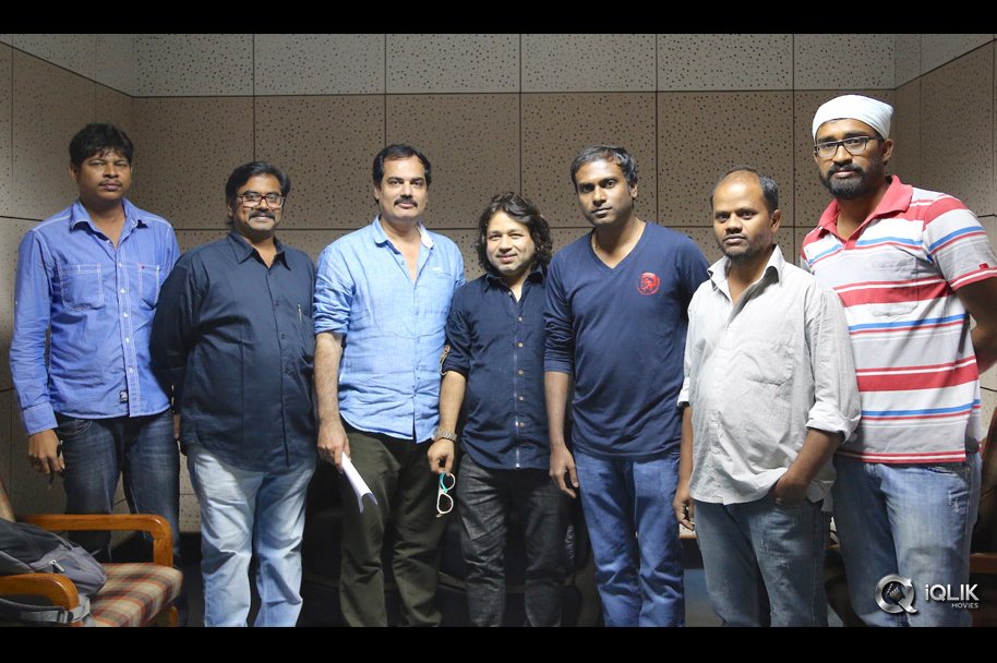 Kailash-Kher-Has-Recorded-a-Special-Song-For-Gopala-Gopala-Movie